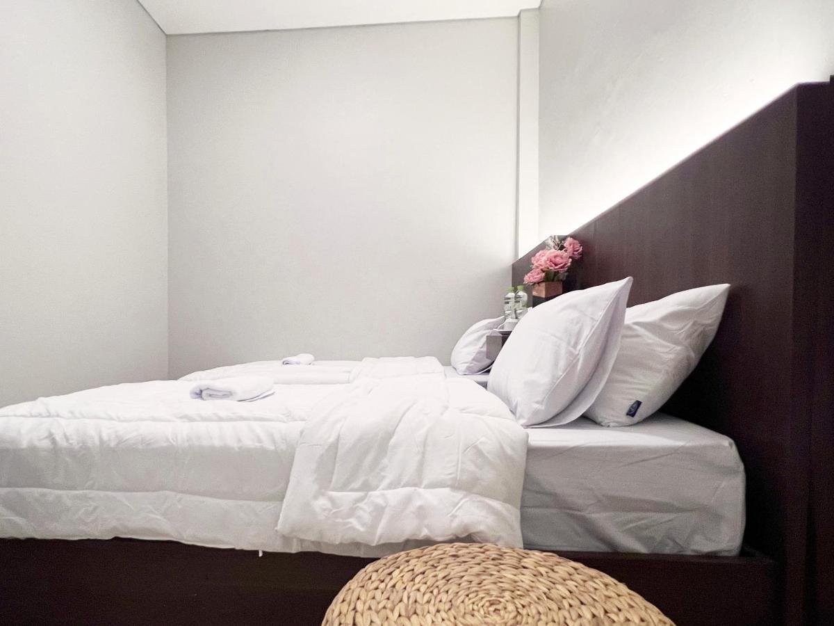Sleep Studio Hotel City Center Surabaya Exteriör bild
